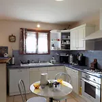 - Maison De Plain-pied Avec Jardin Clos - Quartier Residentiel * Royan