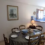 - Maison De Plain-pied Avec Jardin Clos - Quartier Residentiel *