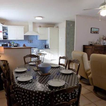 - Maison De Plain-pied Avec Jardin Clos - Quartier Residentiel Villa Royan