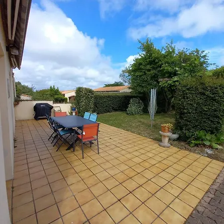 - Maison De Plain-pied Avec Jardin Clos - Quartier Residentiel * Royan