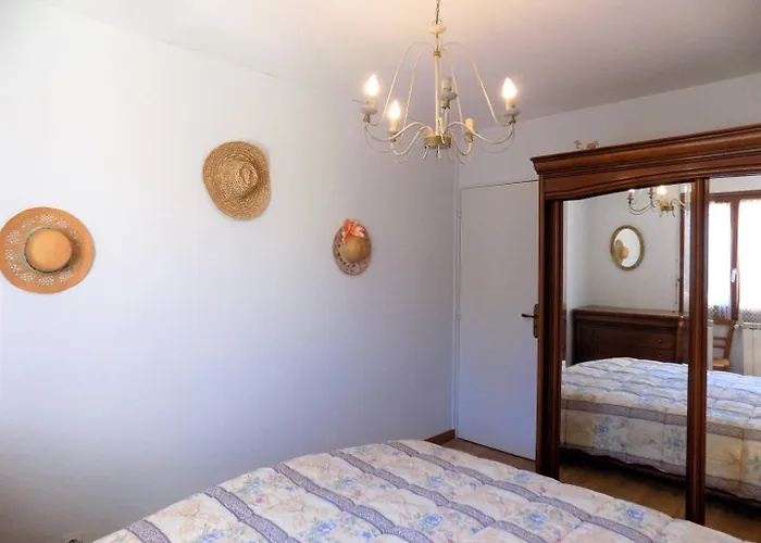 - Maison De Plain-pied Avec Jardin Clos - Quartier Residentiel