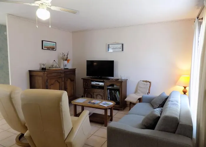 - Maison De Plain-pied Avec Jardin Clos - Quartier Residentiel Villa